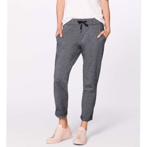 lululemon athletica Pants - Lululemon  On The Fly Pant Heathered Black - Sz 8